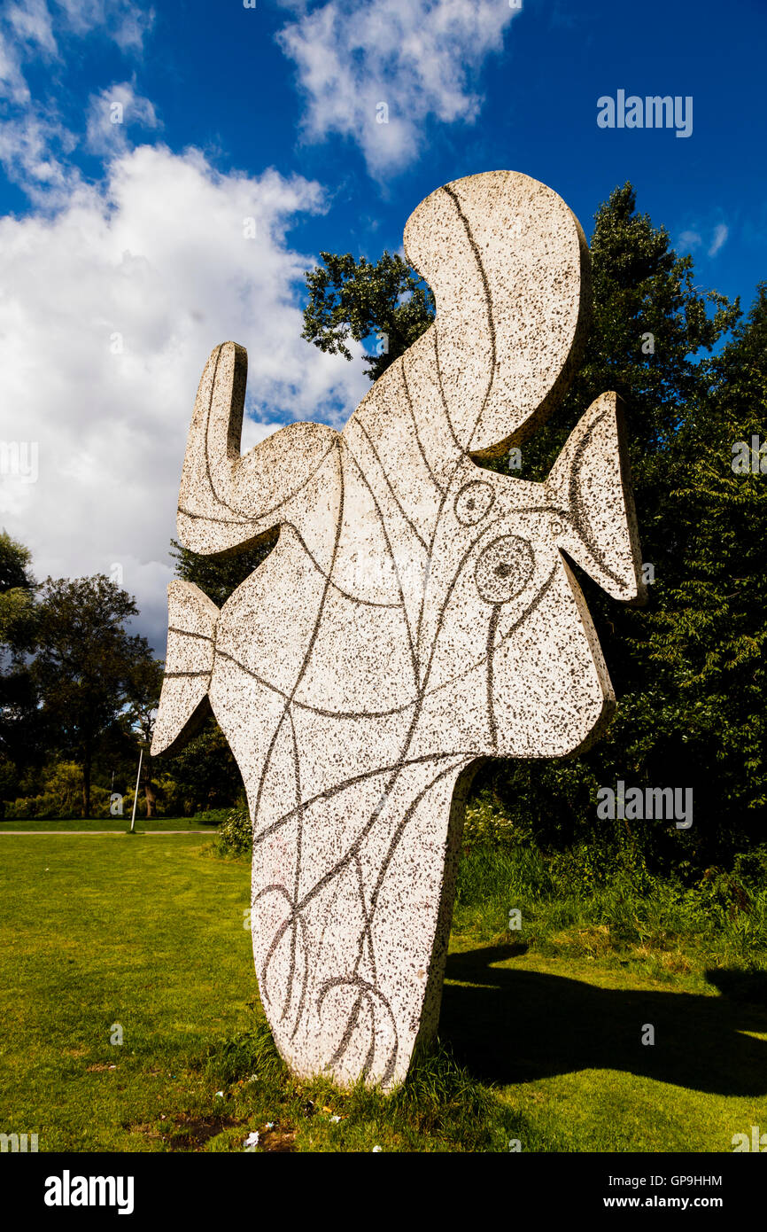 "I pesci' una scultura di Picasso nel Parco di Vondel Amsterdam Foto Stock