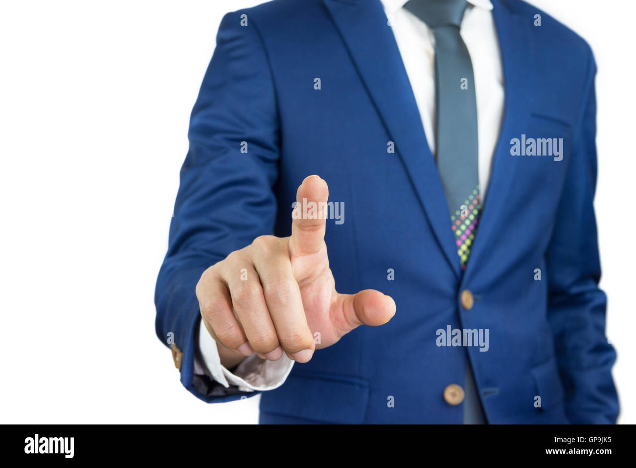 Imprenditore puntare il dito indice, azione di toccare lo schermo. Uomo di affari isolare su sfondo bianco. Uomo in tuta blu tocchi in Foto Stock