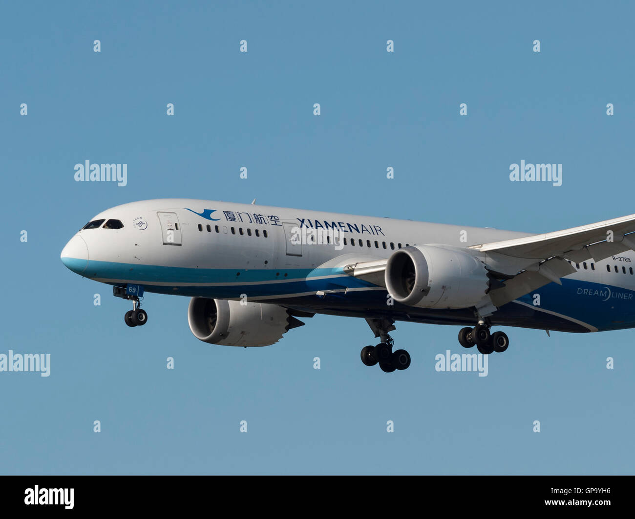 XiamenAir (Xiamen Airlines) 787-8 Boeing Dreamliner aereo jet B-2769 dall'Aeroporto Internazionale di Vancouver Foto Stock
