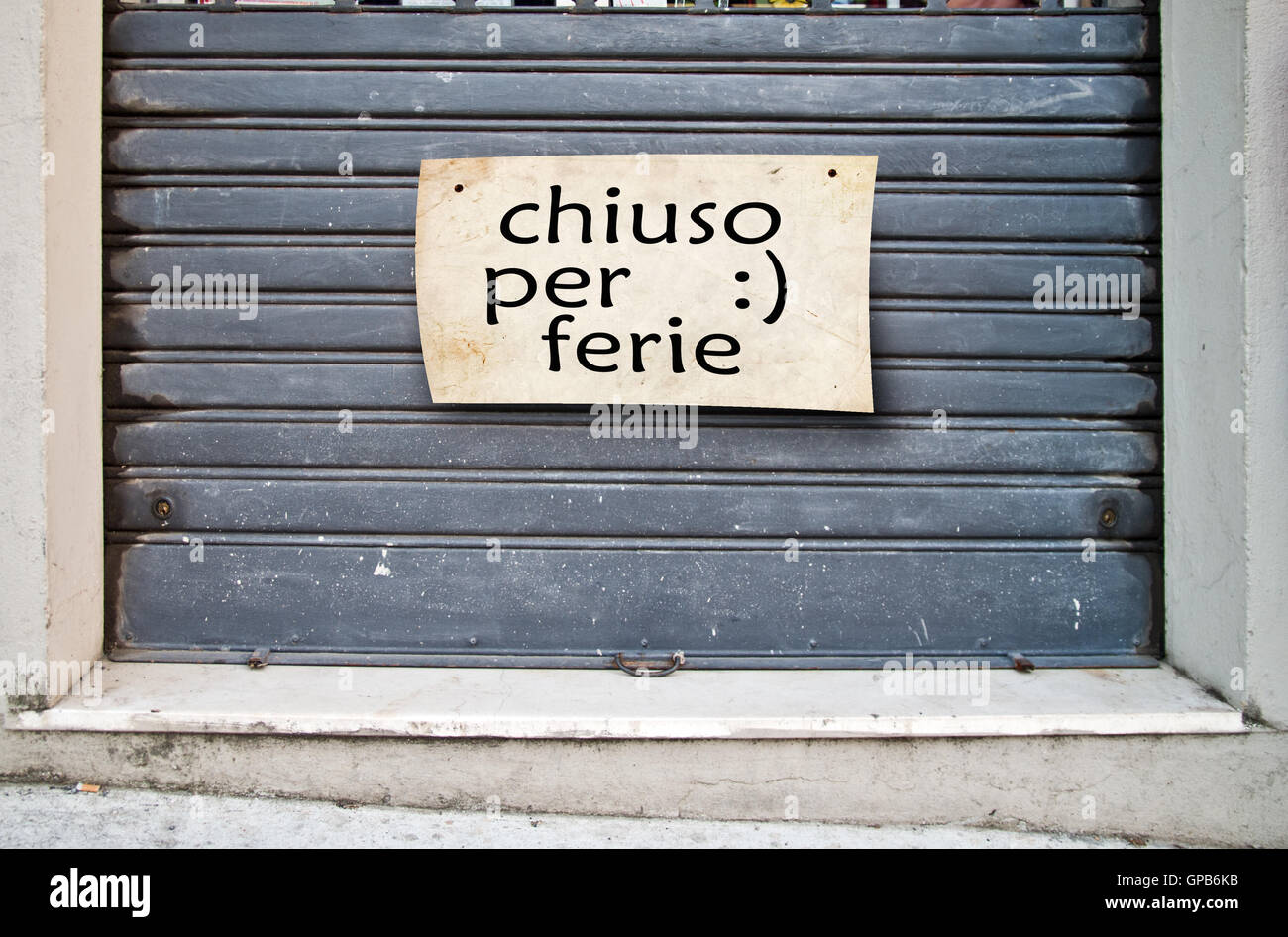 immagini di chiuso per ferie