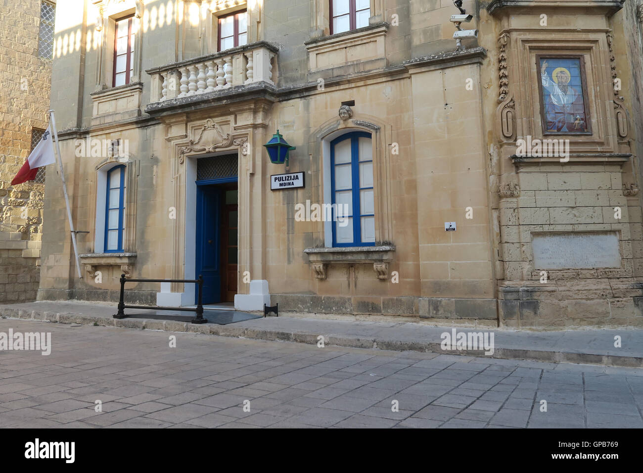 Mdina, Malta - Agosto 04 2016: Mdina stazione di polizia entrata. Foto Stock