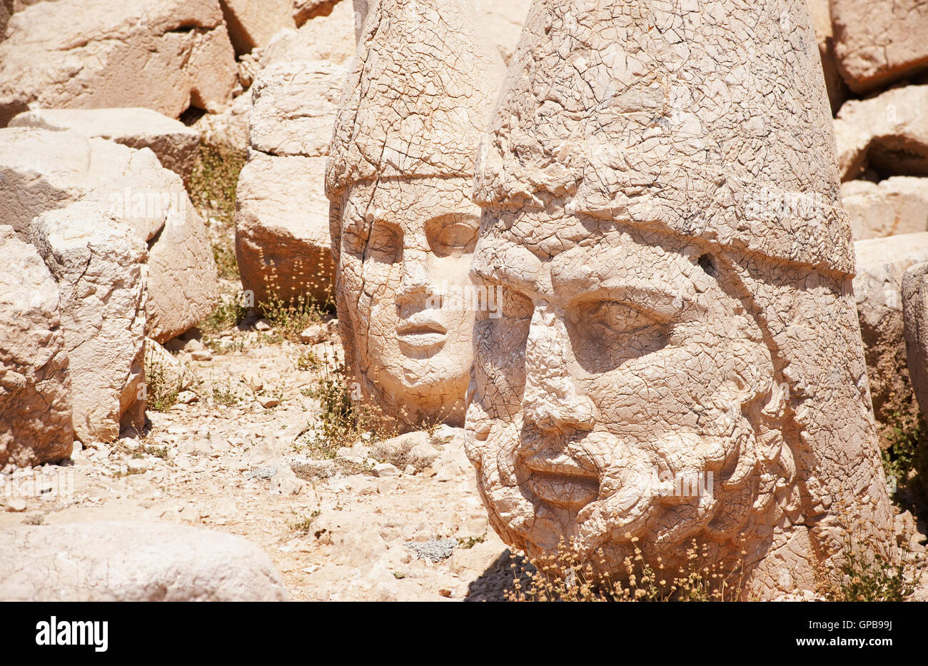Statue antiche sulla sommità del monte Nemrut, Turchia Foto Stock