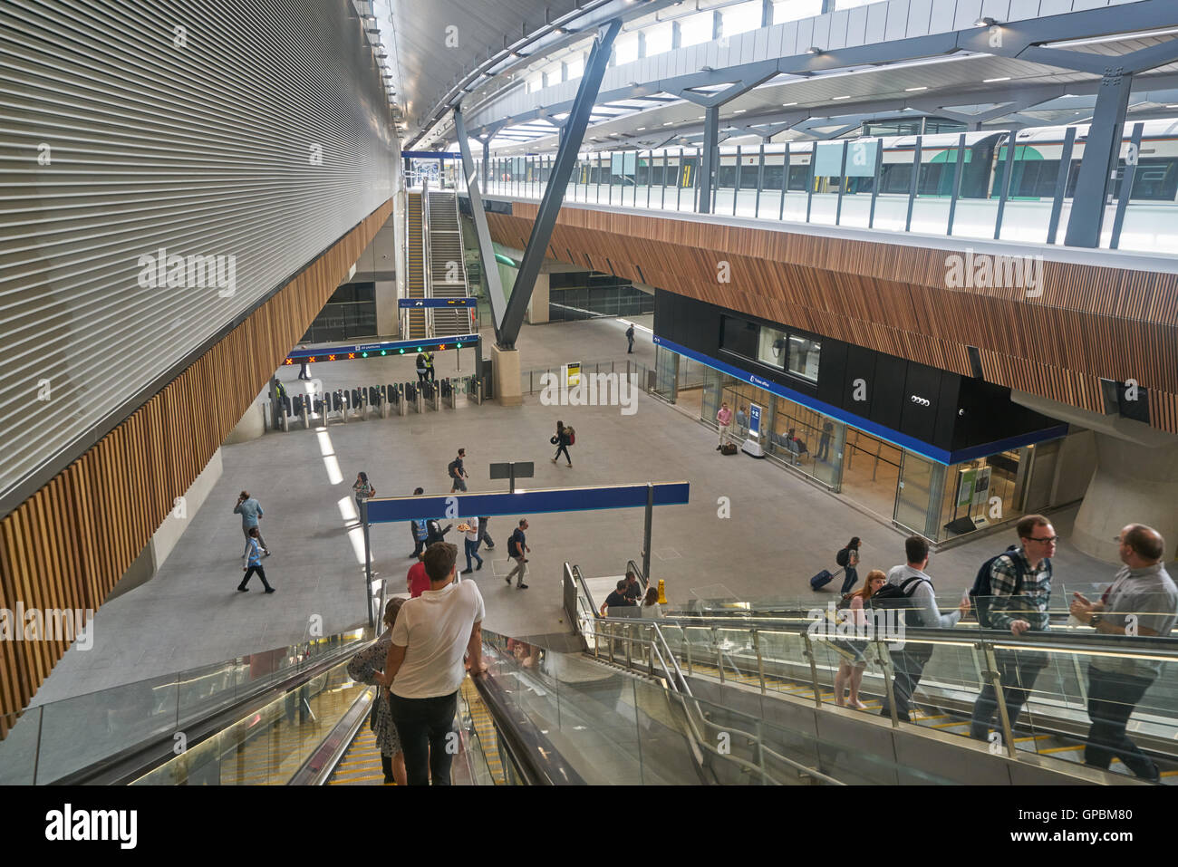 Nuovo piazzale di stazione di London Bridge Foto Stock