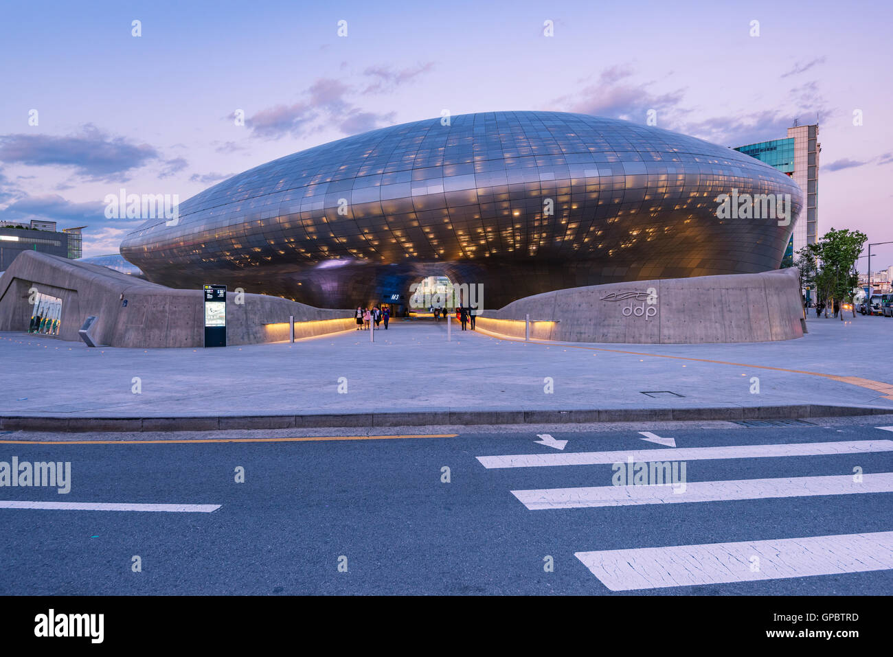 Progettazione di Dongdaemun Plaza,a Seul in Corea. Foto Stock