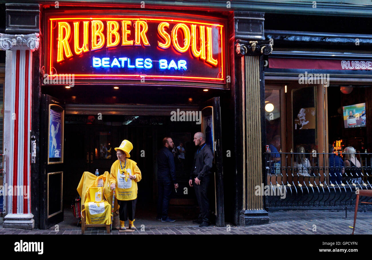 Anima in gomma,Beatles Bar su Mathew Street Foto Stock