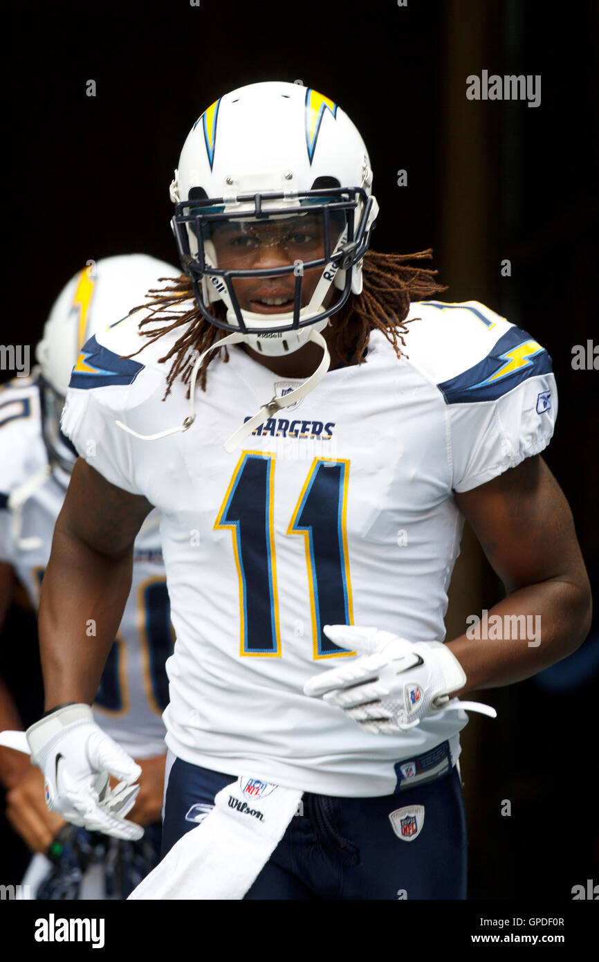 26 settembre 2010; Seattle, Washington, Stati Uniti; il wide receiver dei San Diego Chargers Legedu Naanee (11) entra in campo prima della partita contro i Seattle Seahawks al Qwest Field. Seattle sconfisse San Diego 27-20. Foto Stock