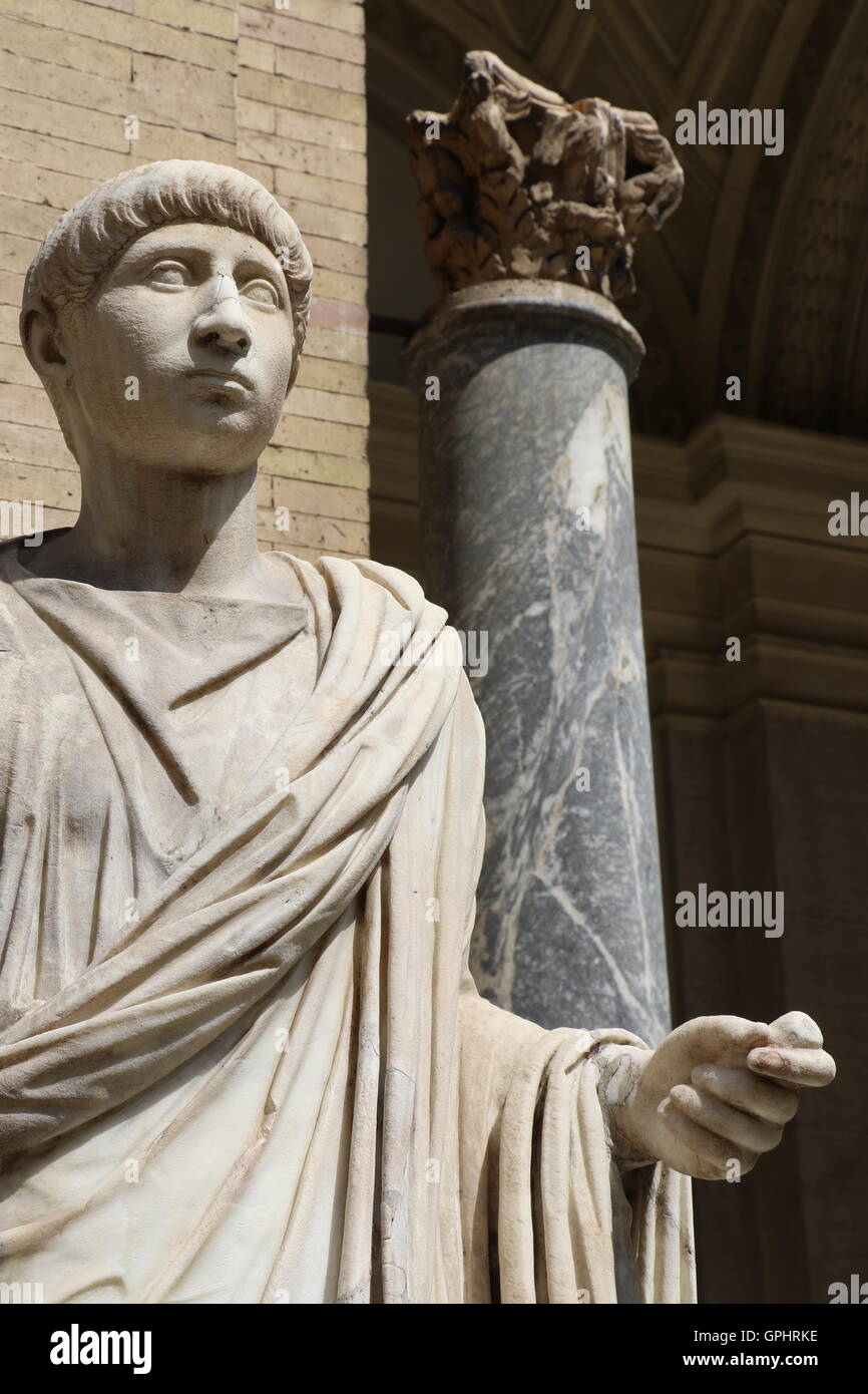 Antica statua dei musei vaticani Foto Stock