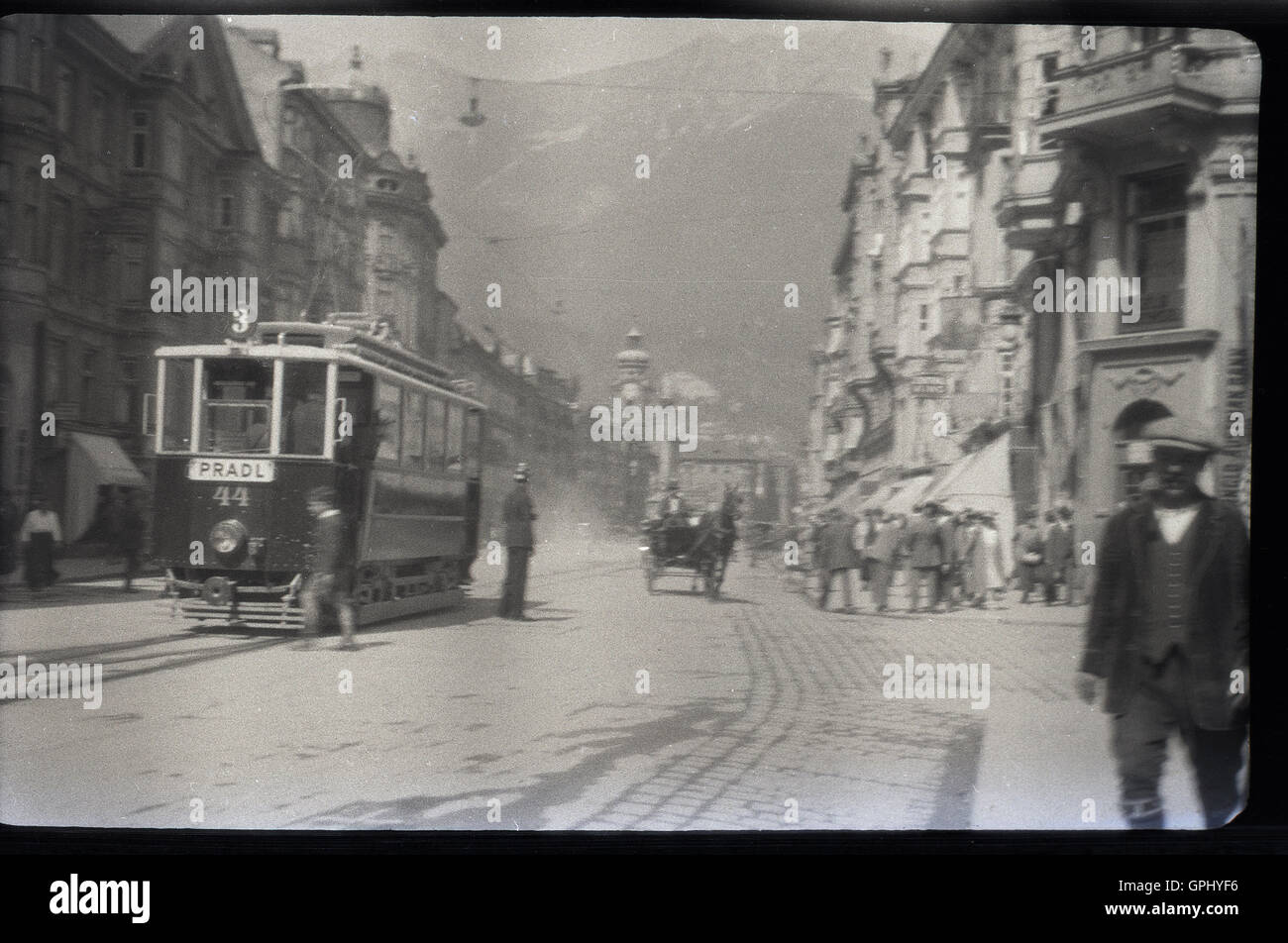 1920s, storico, scene di strada, Bratislava, Cecoslovacchia. Foto Stock