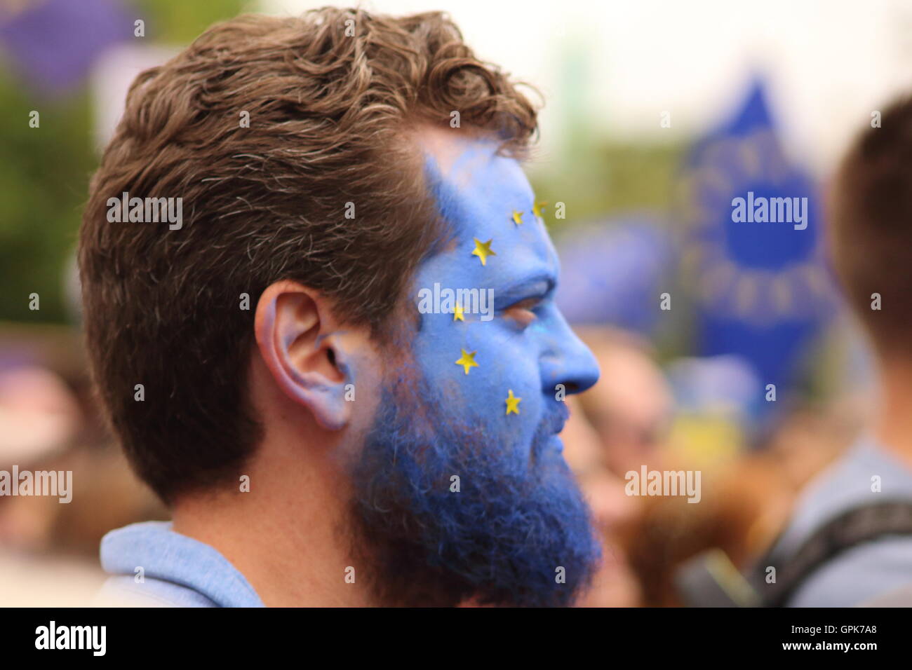 Londra, Regno Unito il 3 settembre 2016 Protester con facepaint protestando per il settembre 2016 'Marco per l'Europa": credito verrà Saunders/Alamy Live News Foto Stock