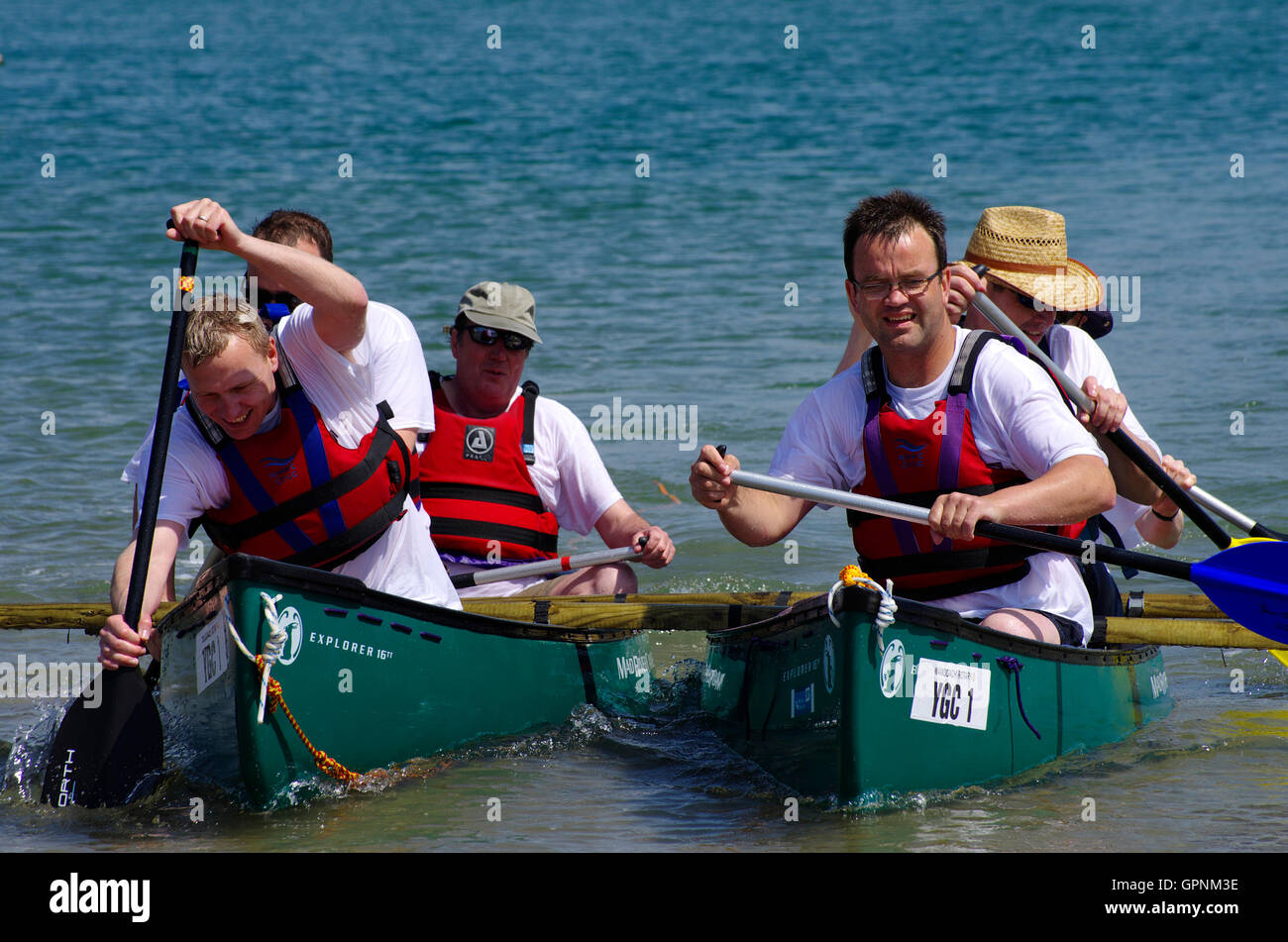 Concorrenti a Blaenau Ffestiniog Paddle Fest Foto Stock