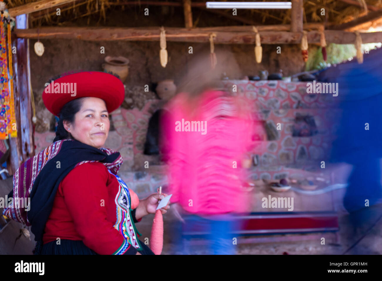 Chinchero Perù : 18 maggio : Lifestyle fotografia utilizzando slow motion a catturare la vita dal punto di vista dei modelli. Il 18 maggio 2016, Chinch Foto Stock