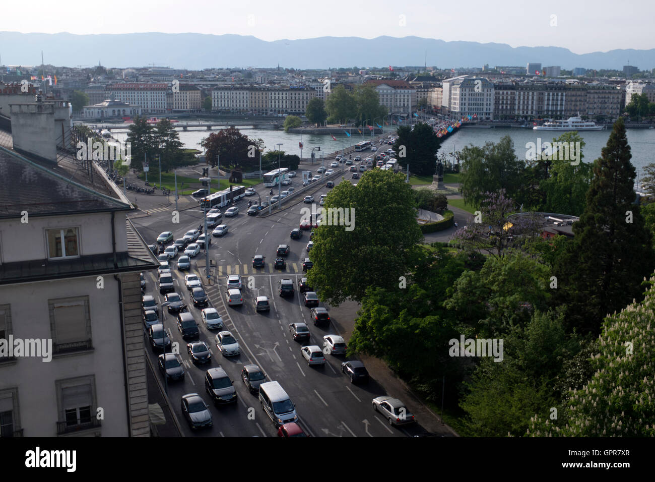 Ora di punta del traffico in Geneva, Svizzera Foto Stock