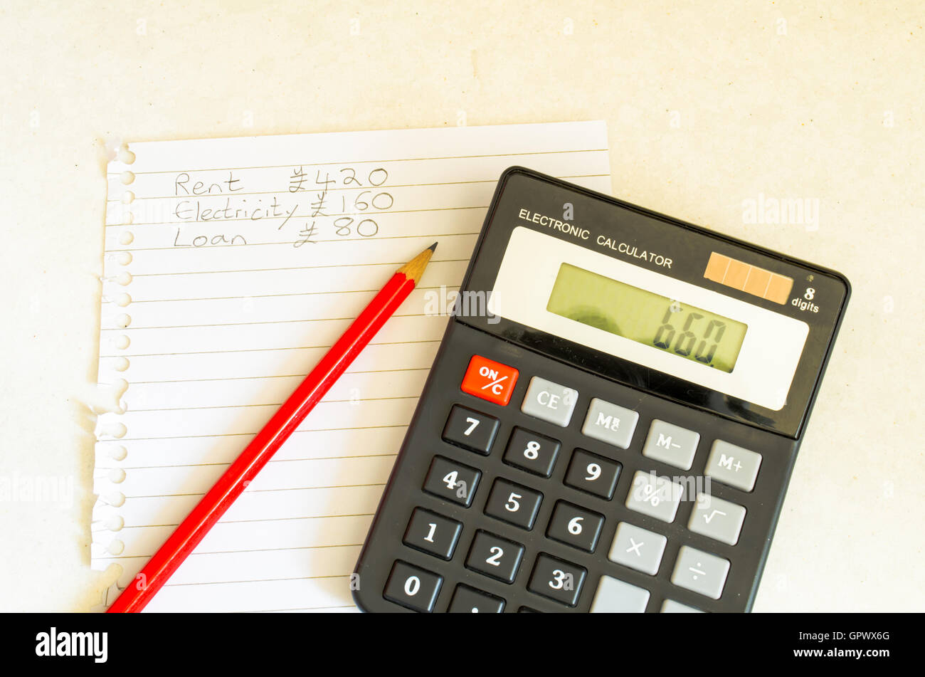 Uno studio fotografico che illustra il concetto di famiglia / personal finance budgeting Foto Stock