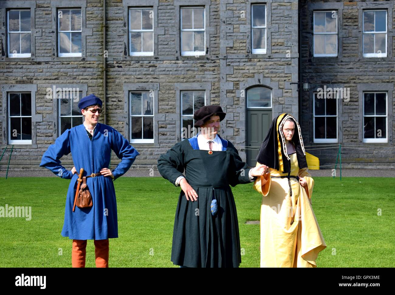 Signori e una signora al castello di nerezza nell assedio del Forth evento 2016 - Scozia Foto Stock
