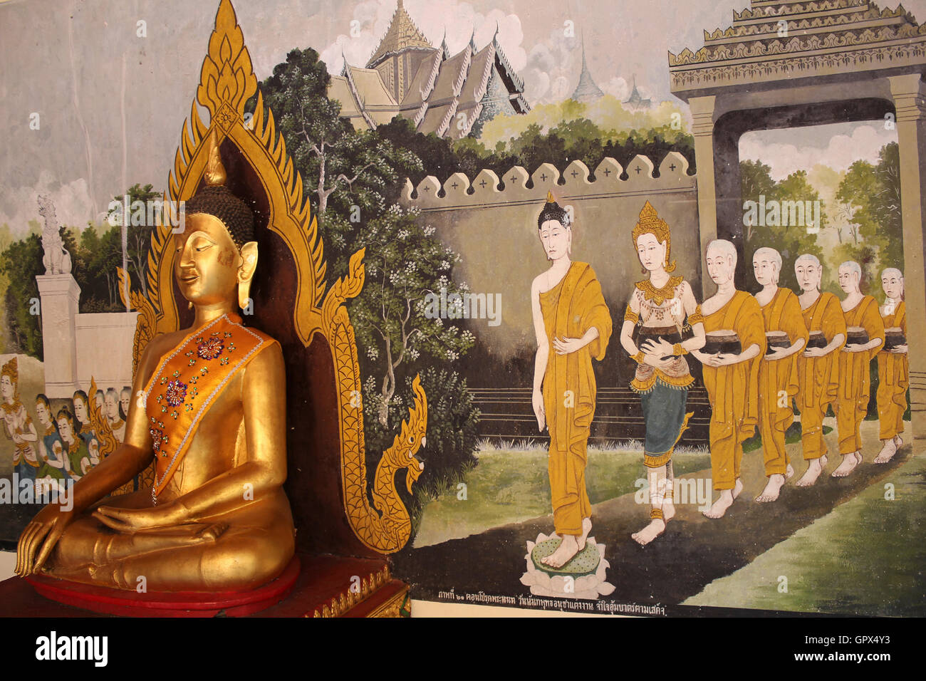 Una scena della vita di Buddha, parte di un murale di Wat Phra That Doi Suthep Temple Tailandia Foto Stock
