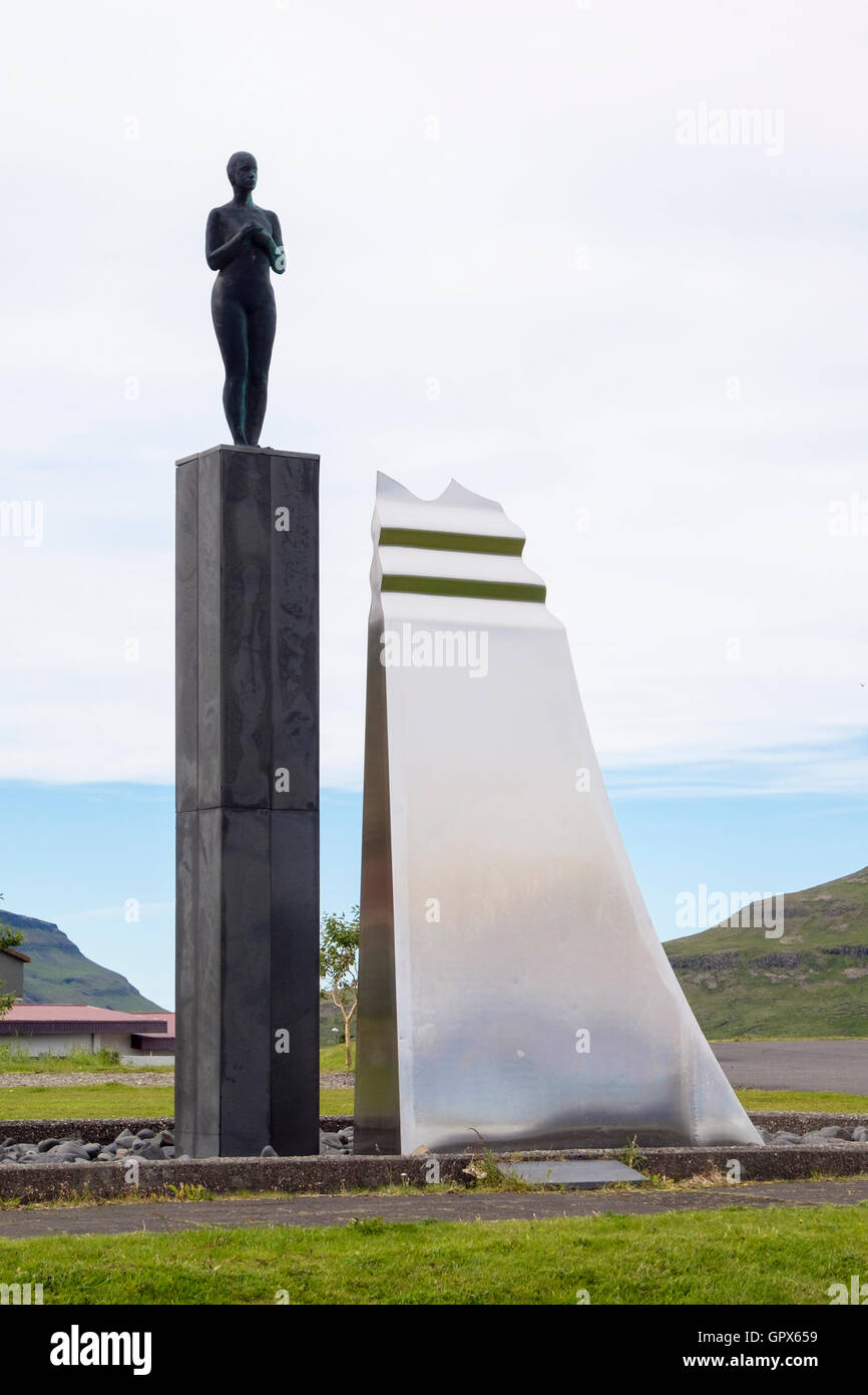 SYN scultura. Grundarfjordur (Grundarfjörður), Snaefellsnes Peninsula, Islanda Foto Stock