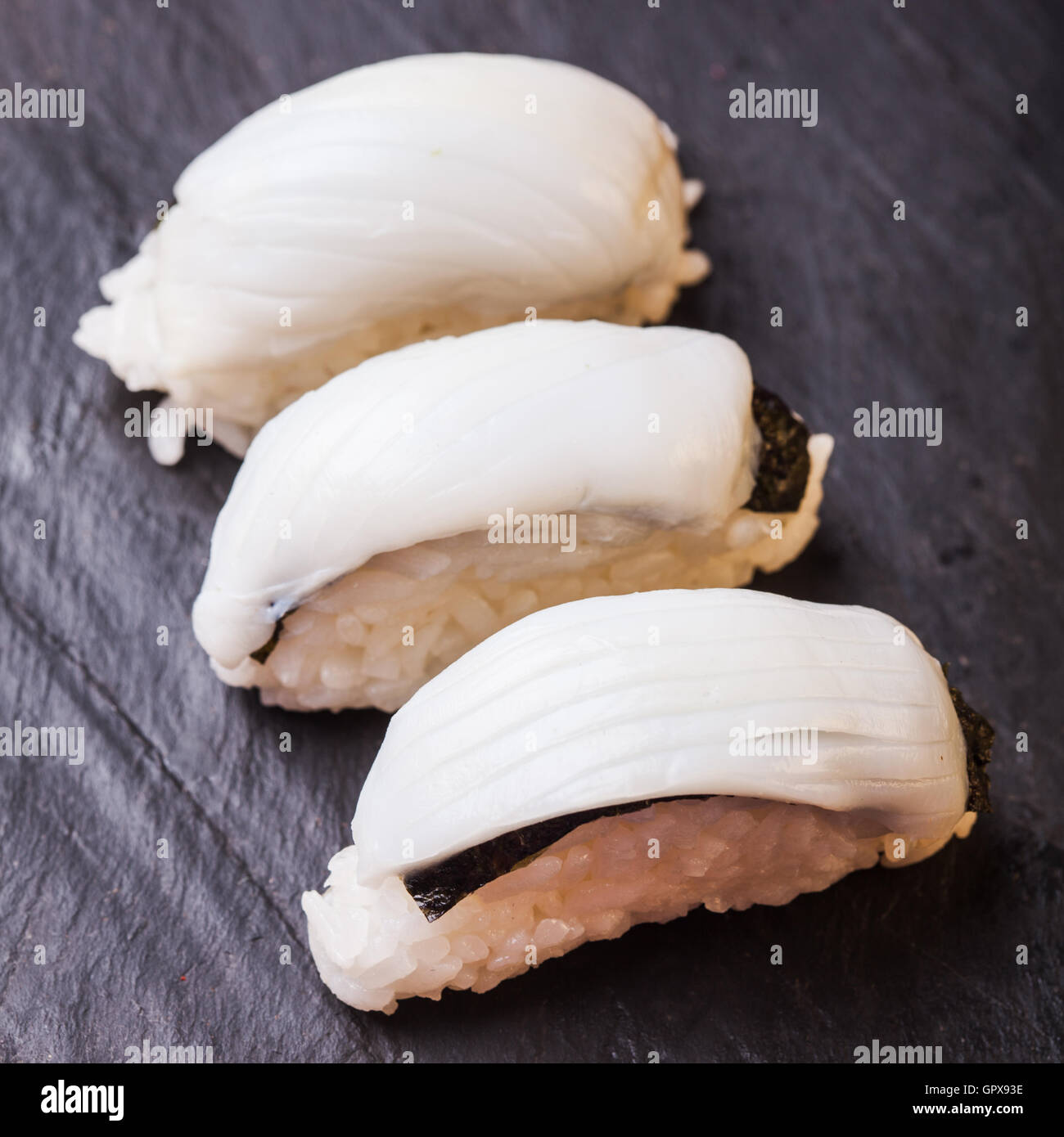 Ica sushi con calamari Foto Stock