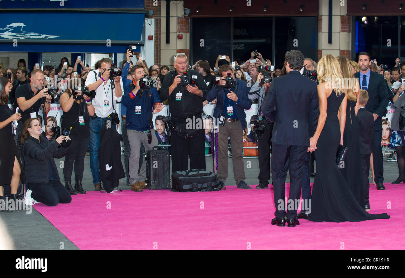 Londra, Regno Unito. 5 Settembre, 2016. Patrick Dempsey   Jillian Fink e famiglia arriva per la prima mondiale di "Bridget Jones il bambino" di Odeon Leicester Square il 5 settembre 2016 a Londra, Inghilterra. Credito: Gary Mitchell/Alamy Live News Foto Stock