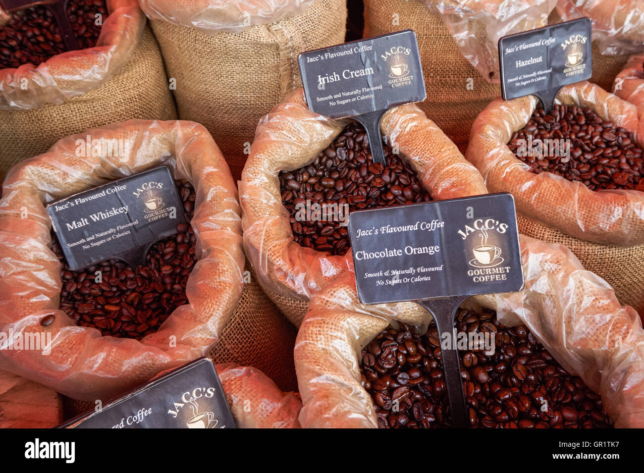Pressione di stallo di caffè nel mercato di Greenwich in Londra England Regno Unito Regno Unito Foto Stock