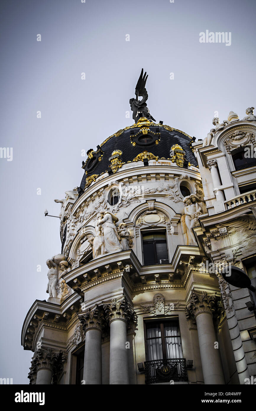 Edificio Metropolis, Architettura lungo la Gran Via di Madrid Foto Stock