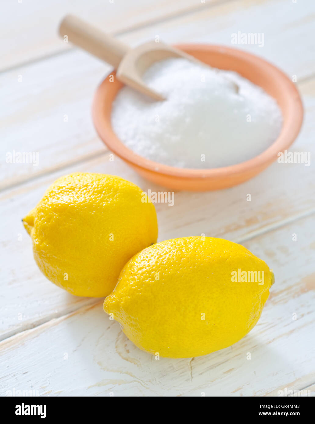 acido e limoni Foto Stock