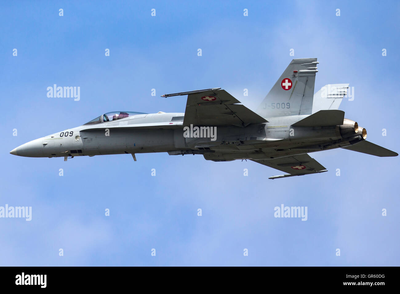 Swiss Air Force (Schweizer Luftwaffe) McDonnell Douglas F/A-18C Fighter Aircraft J-5009 Foto Stock