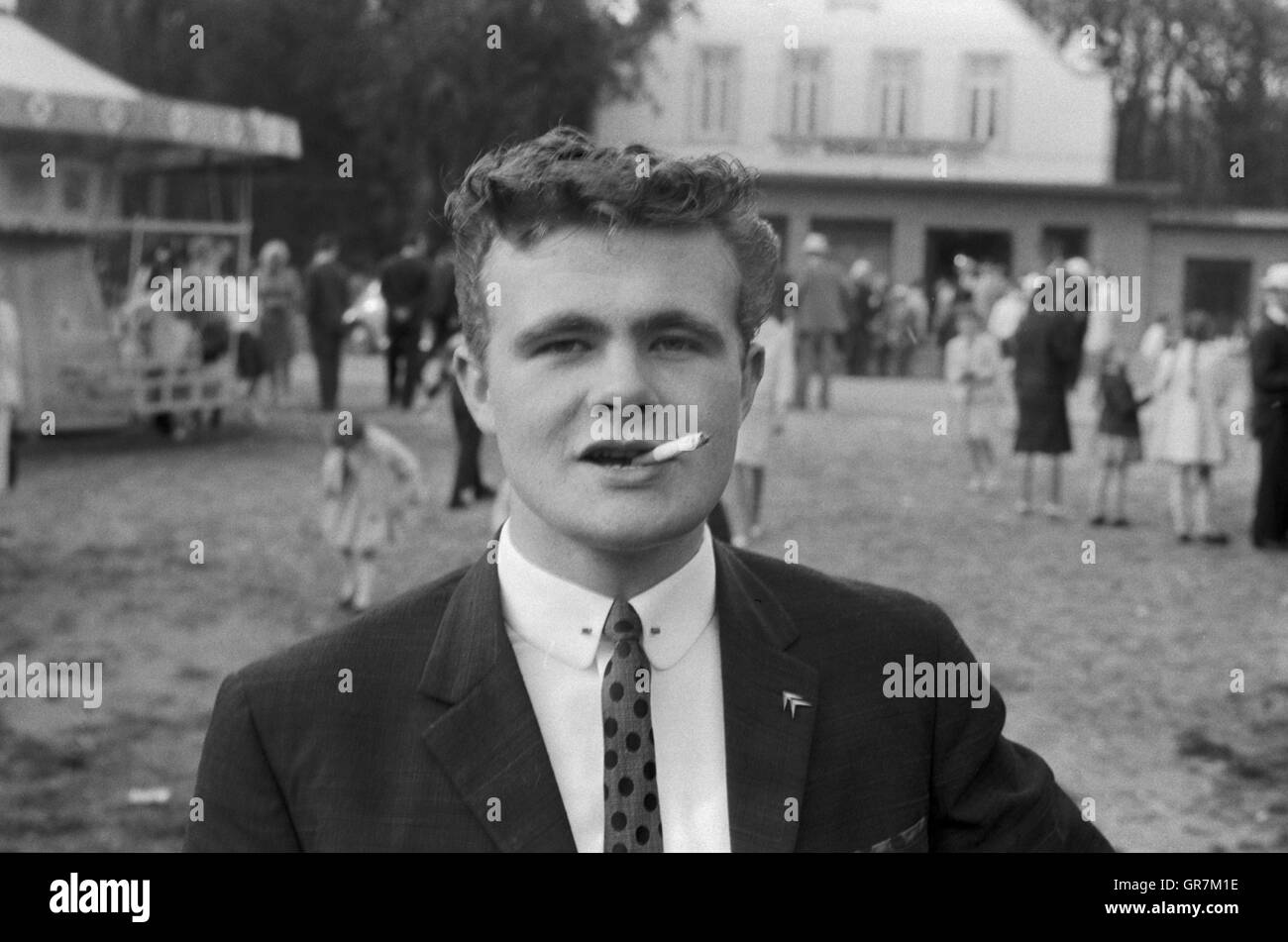 Fumatore 1969 Bw Foto Stock