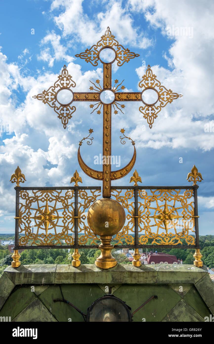 Dettaglio di una croce ortodossa, San Pietro e Paolo Chiesa, Peterhof, Russia Foto Stock