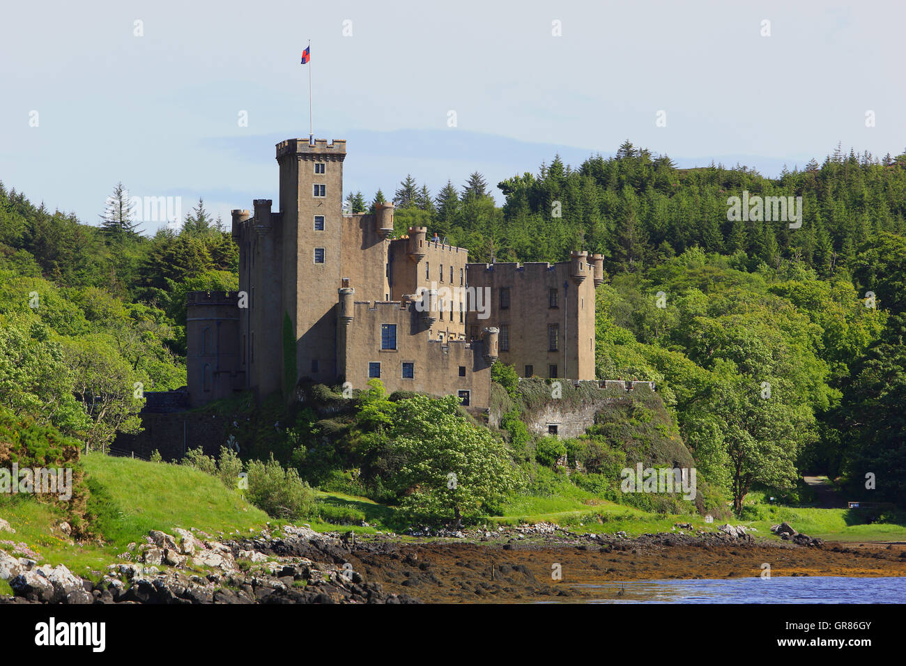 La Scozia, il Ebridi Interne, Isola di Skye, Duirinish penisola, paesaggi e il Dunvegan Castel Foto Stock