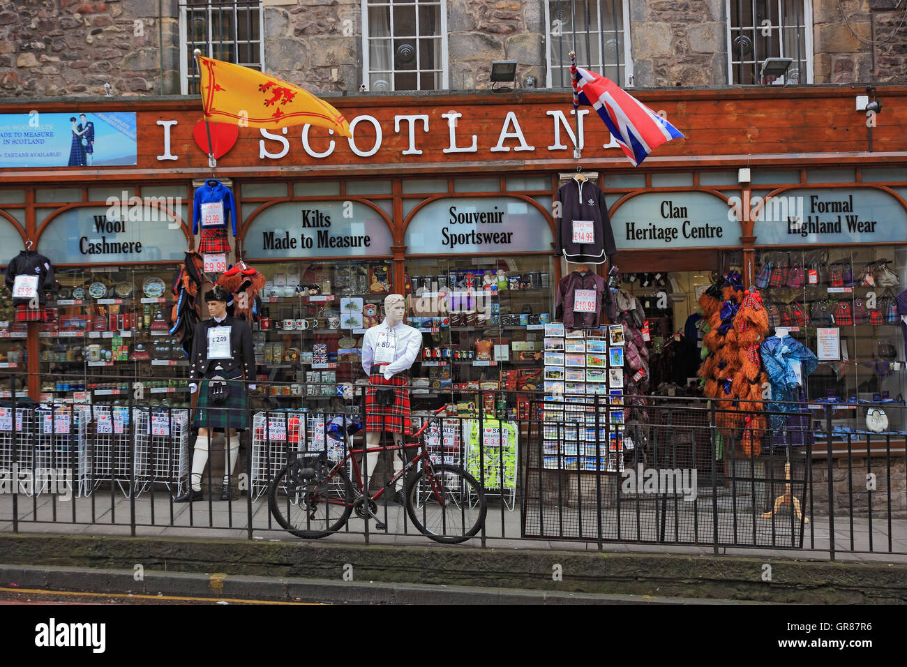 La Scozia, Edimburgo, io amo la Scozia il negozio nella Bankstreet, negozio di souvenir Foto Stock