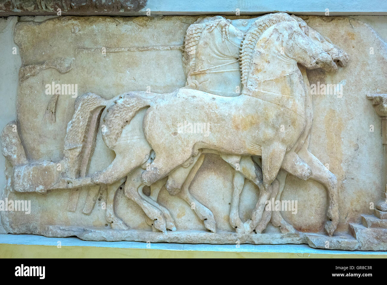 La sezione da sud fregio del tesoro della Siphnians Delphi Grecia Foto Stock