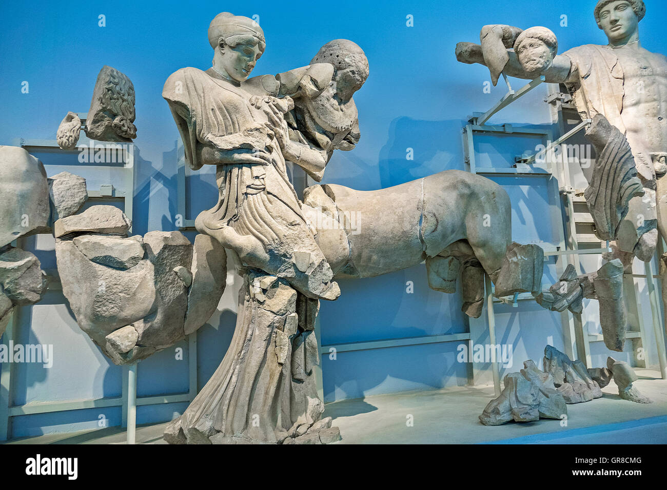 Statue in antico museo Olimpico Katakolon Grecia Foto Stock