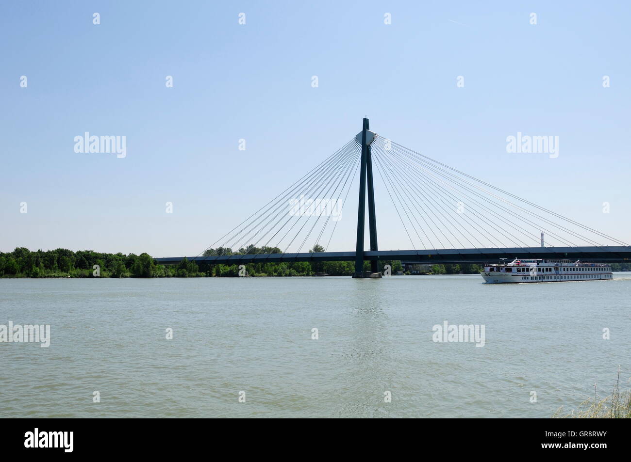 Donaustadtbrücke-Vienna Foto Stock