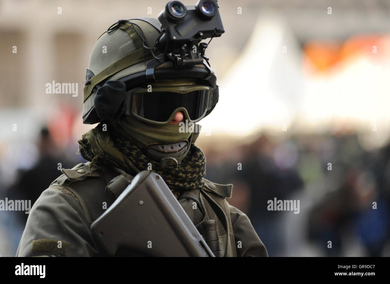 Soldato in combattimento Foto Stock