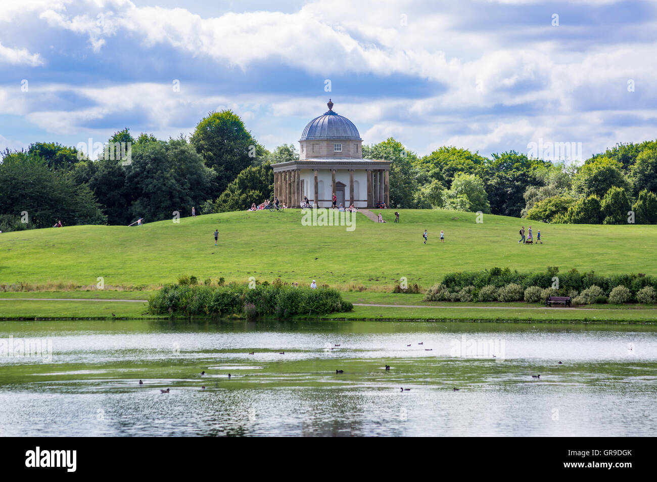 Tempio di Minerva, 1754-7, da James Paine e John Bell, Hardwick Park, Sedgefield, County Durham, Inghilterra Foto Stock