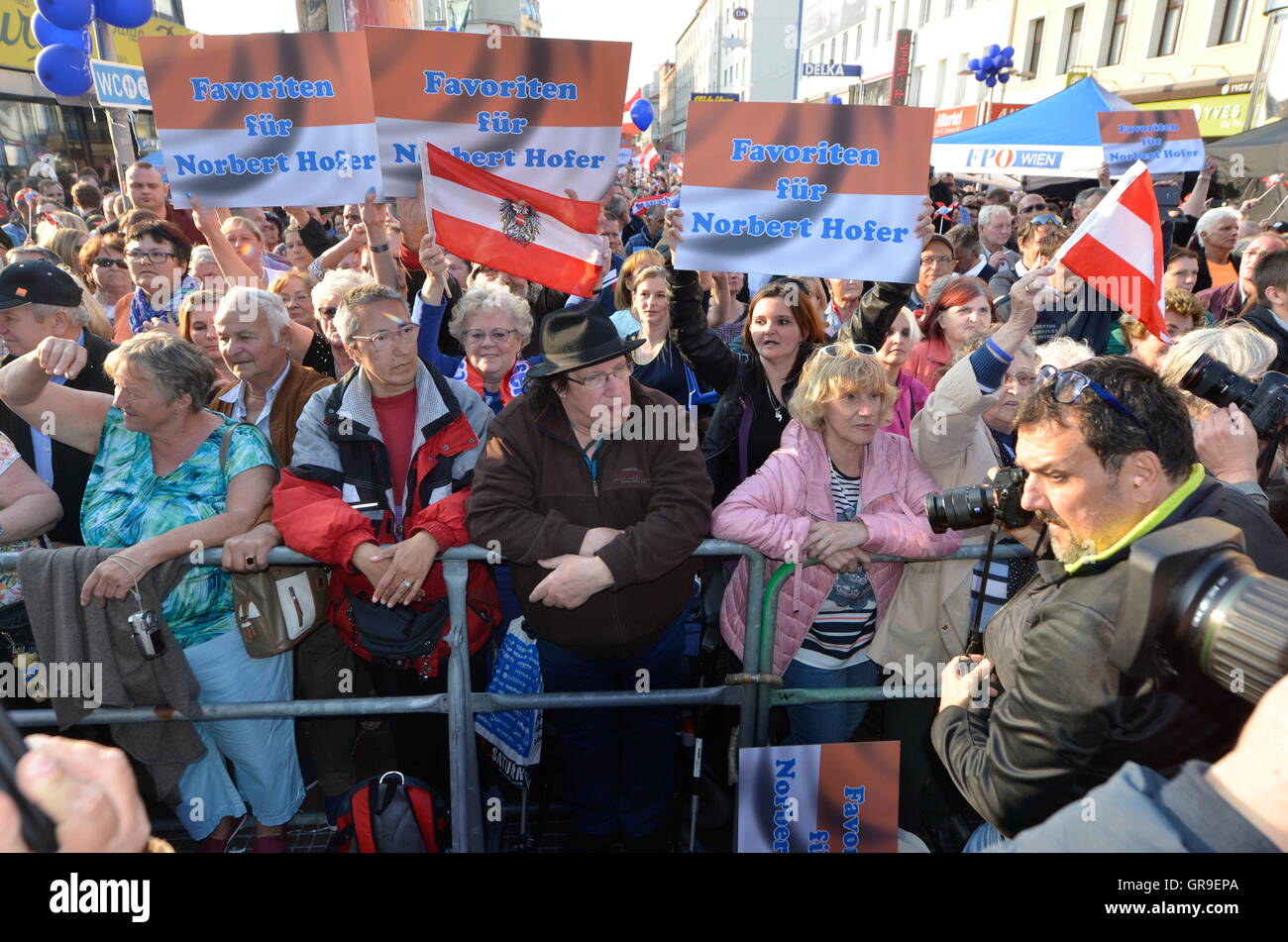 Campagna con candidato presidente Norbert Hofer Van Der Fpö Foto Stock