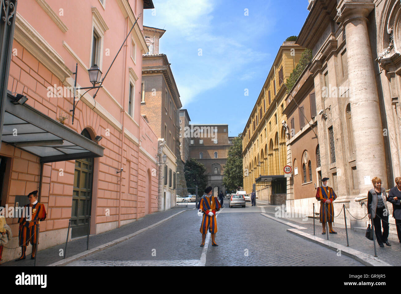 Guardie Svizzere in servizio presso il Vaticano Foto Stock