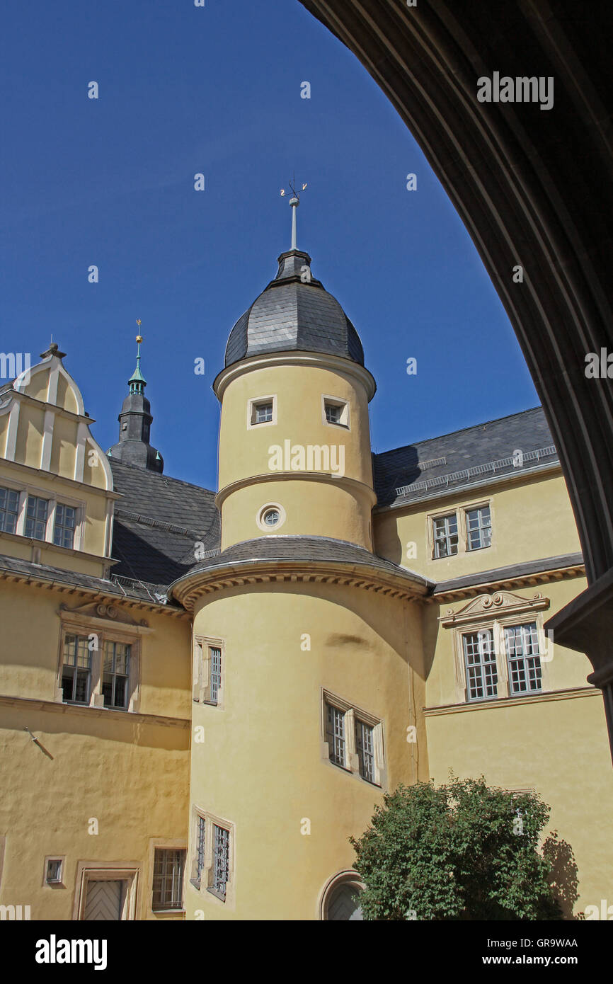 Torre nel cortile del castello di Casteldarne a Coburg in Baviera Foto Stock