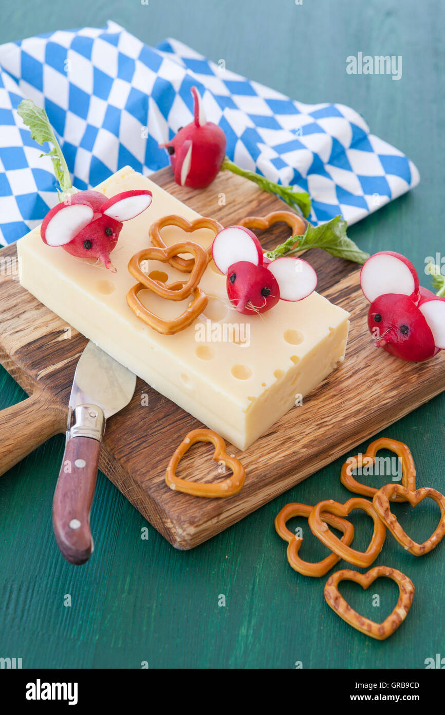 Tagliere di formaggi Foto Stock