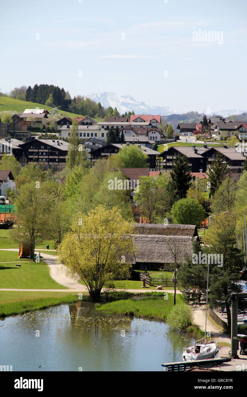 Visualizzare Ofer il Mattsee Foto Stock