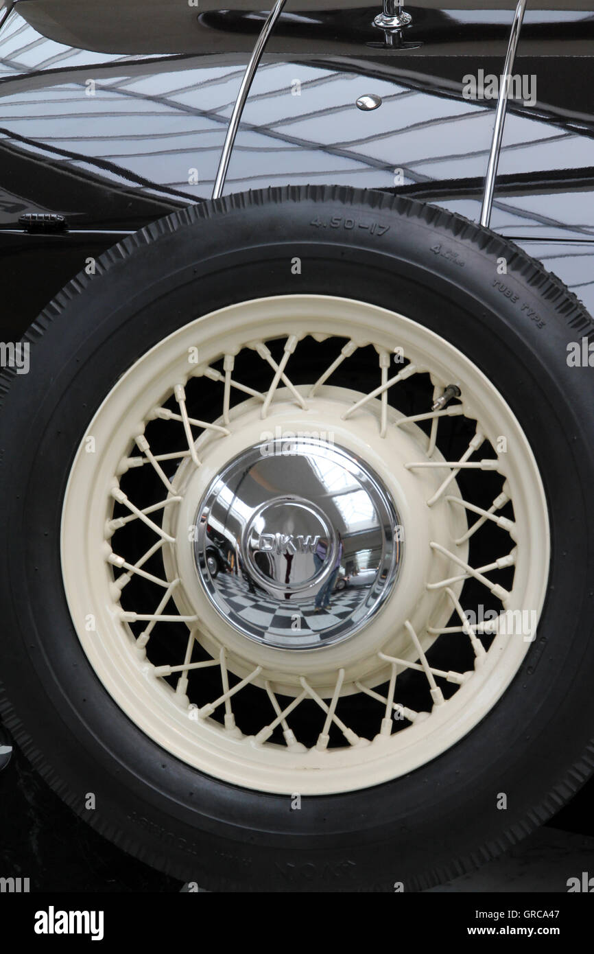 Ruota di scorta Foto Stock