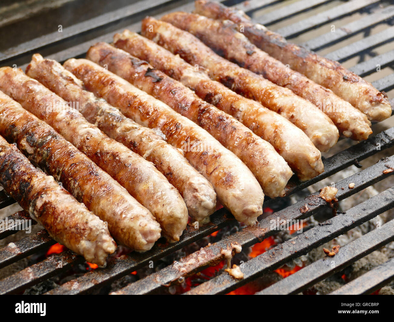 Salsicce alla griglia, stagione barbecue Foto Stock