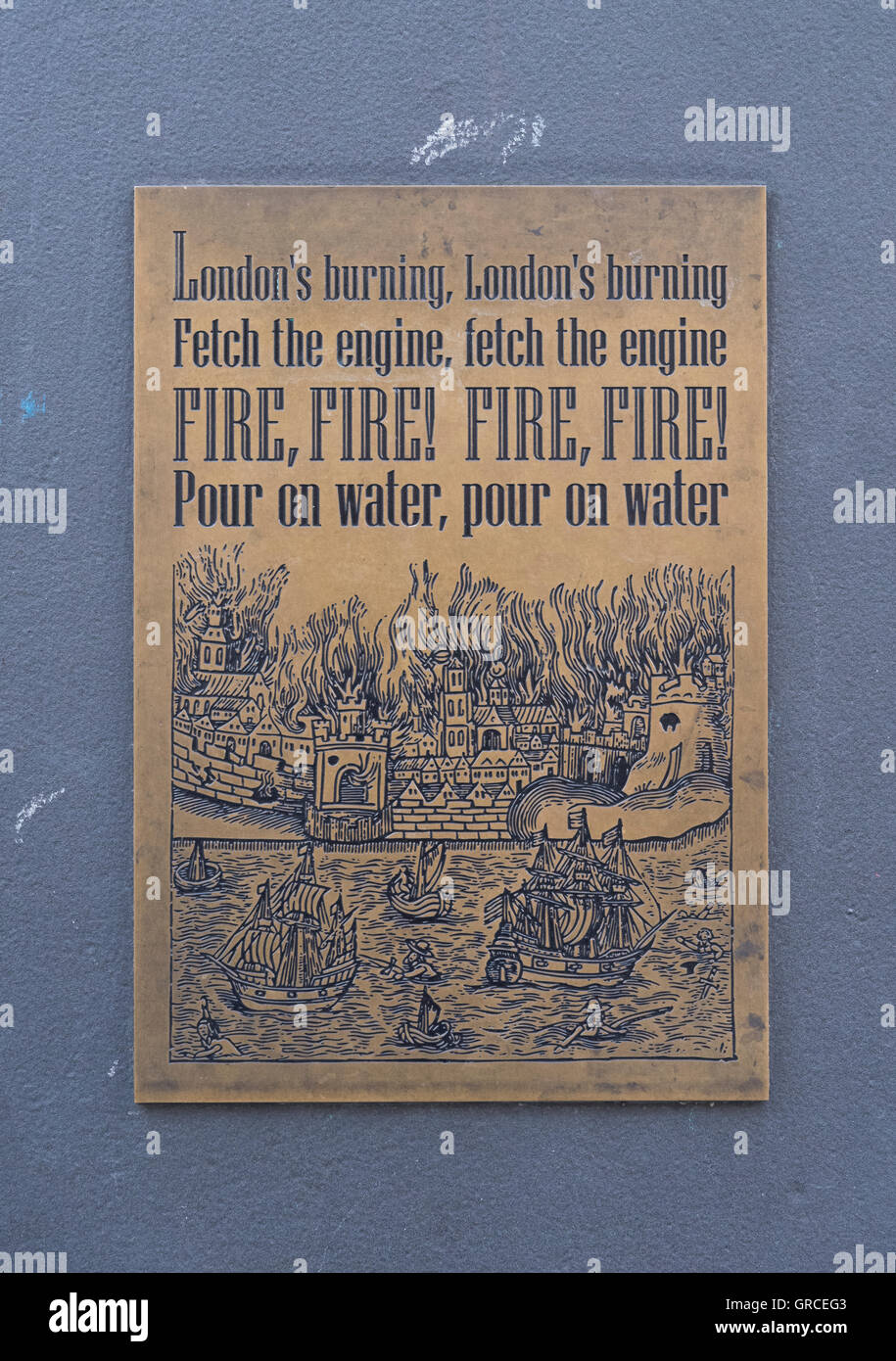 La placca nella City di Londra, commemora il Grande Incendio di Londra Foto Stock