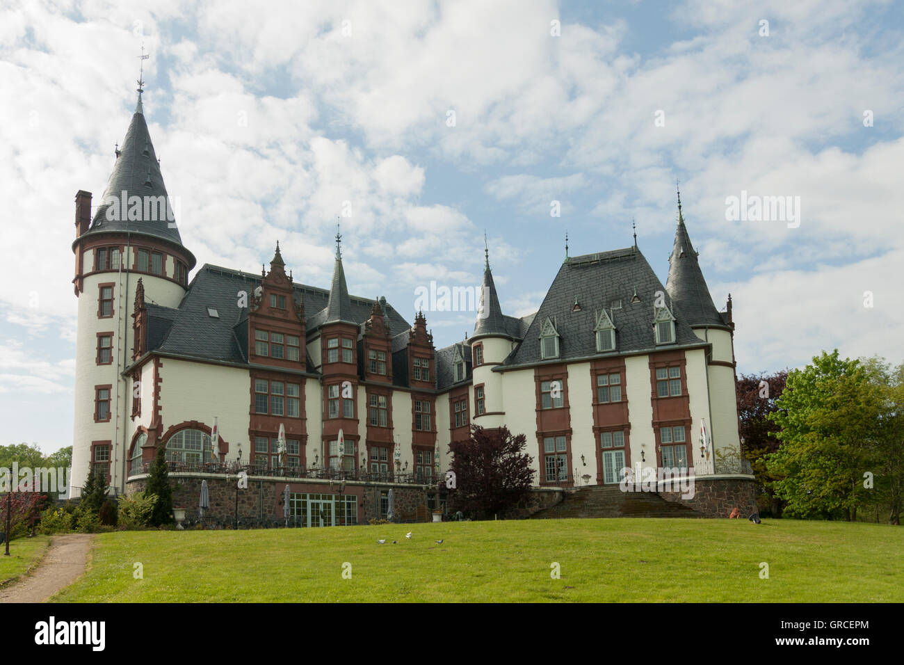 Vecchio edificio dell'Hotel Klink sulle rive del lago di Müritz Foto Stock