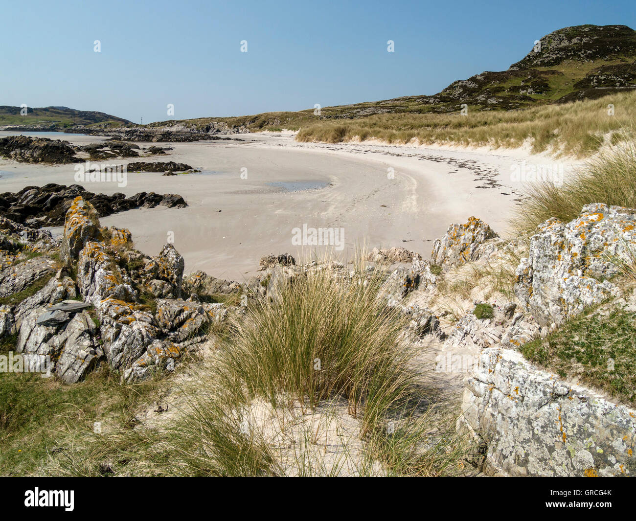 Gloriosa deserta spiaggia sabbiosa a filamento sul telecomando delle Ebridi Isola di Colonsay, Scotland, Regno Unito. Foto Stock