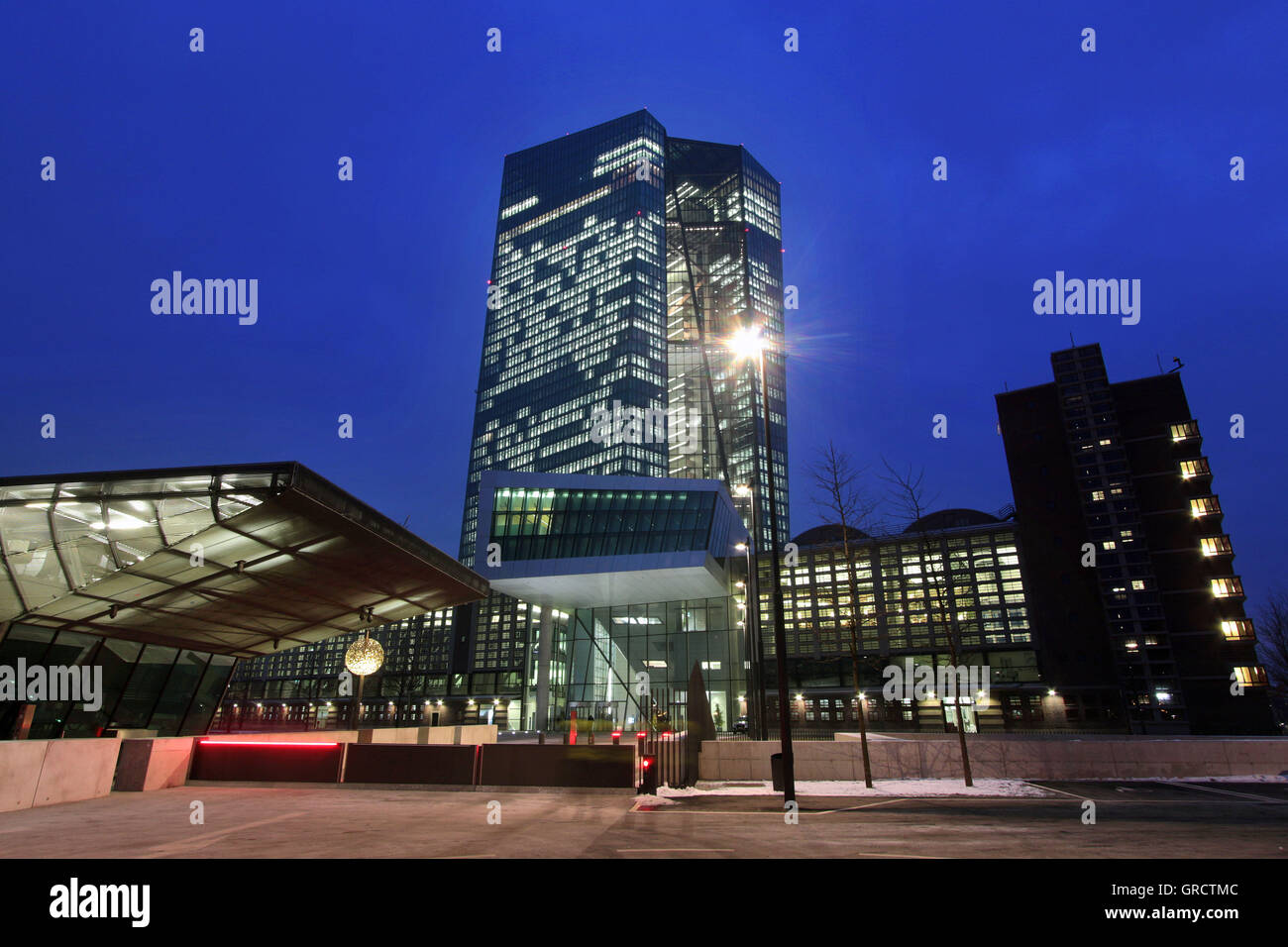 Bce Banca Centrale Europea al crepuscolo Foto Stock
