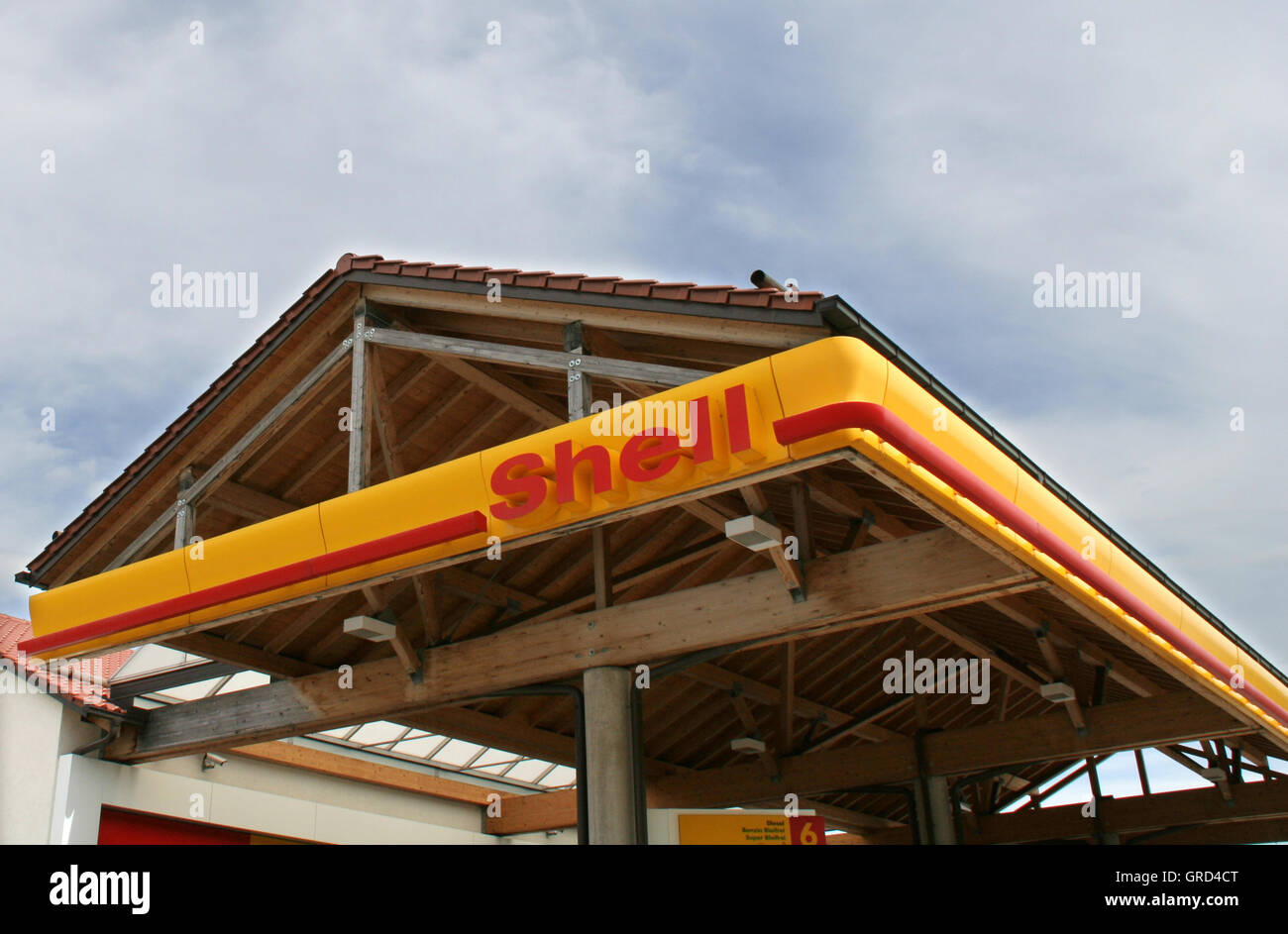 La Shell Tankstelle. Il logo Foto Stock