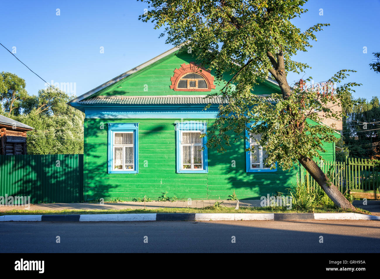I tradizionali colorati casa in legno a Rostov, Golden ring, Russia Foto Stock