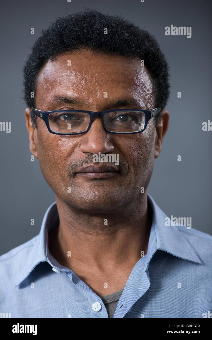 Il romanziere sudanese Ahmed al-Malik. Foto Stock