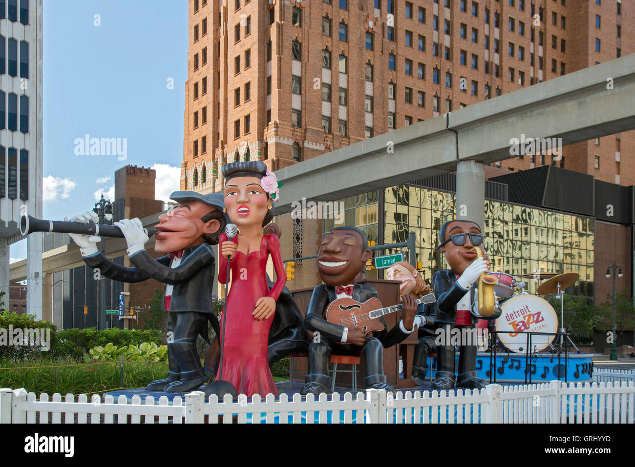 Detroit, Michigan - Scultura di una jazz band sul display durante il Detroit Jazz Festival. Foto Stock